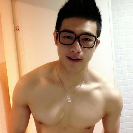 男男钙片图解(4)(点击浏览下一张趣图)