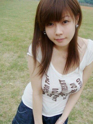 猥琐妞186真实照片(4)(点击浏览下一张趣图)