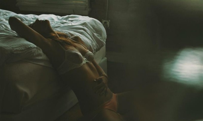 女性私房大胆人体艺术摄影(3)(点击浏览下一张趣图)