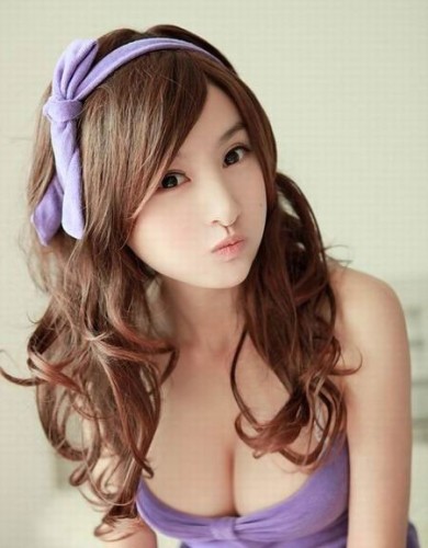 童颜巨乳 邻家女孩秀丰腴胸部(4)(点击浏览下一张趣图)