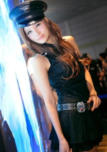 韩国最美女警察 尤物气质美女图片写真(点击浏览下一张趣图)