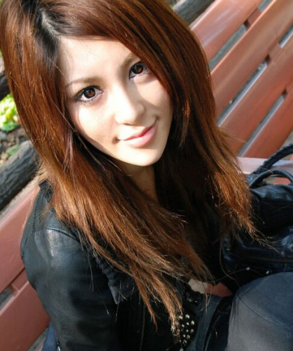 雾岛奈津美 制服诱惑(4)(点击浏览下一张趣图)