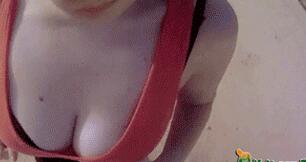 柳岩波涛汹涌gif动态图(4)(点击浏览下一张趣图)