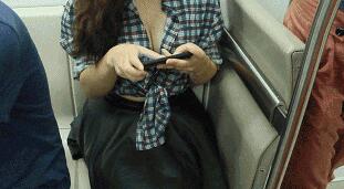 美女塞跳蛋图片 跳蛋怎么在路上玩(5)(点击浏览下一张趣图)