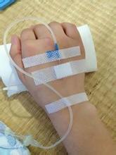 女生输液手背照片 打点滴的图片女生手 输液图片真实(5)(点击浏览下一张趣图)
