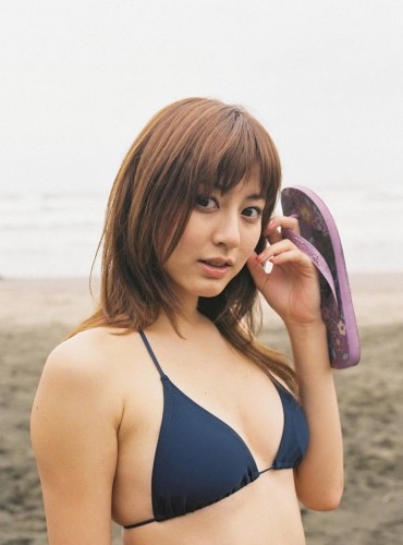 夏日里的风骚女人性感美丽如你(点击浏览下一张趣图)