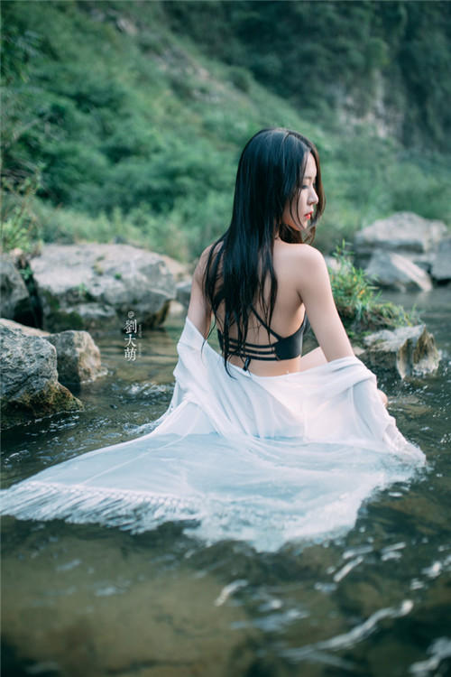 奶妈怎么玩 人奶喂动物内涵图片(5)(点击浏览下一张趣图)