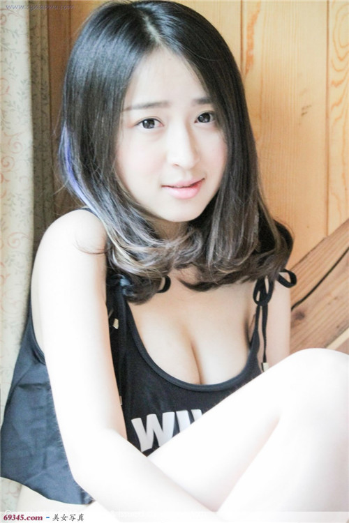推女郎54期茜茜图片 丝宝无缝(4)(点击浏览下一张趣图)