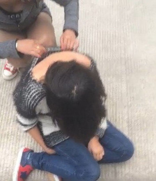 伴娘被扒衣服视频微信内涵图片 一次婚礼上的经历伴娘(7)(点击浏览下一张趣图)