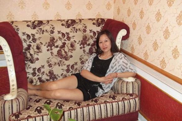 高中生玩村妇图：少年遇上虎狼村妇 风韵犹存的中年女人(3)(点击浏览下一张趣图)