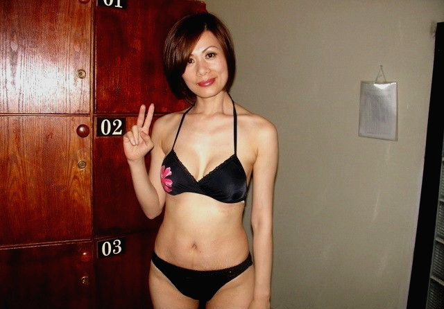 我在农村表婶家 中年女人出轨图片(2)(点击浏览下一张趣图)