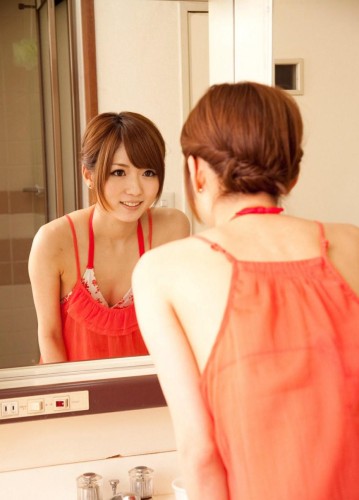 家有日本妻麻仓忧年轻的妻子剧场(2)(点击浏览下一张趣图)