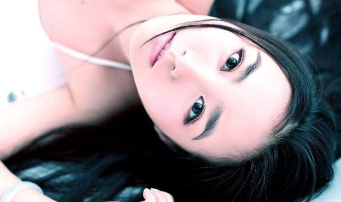 性感大胸女优媚眼妩媚动人(点击浏览下一张趣图)