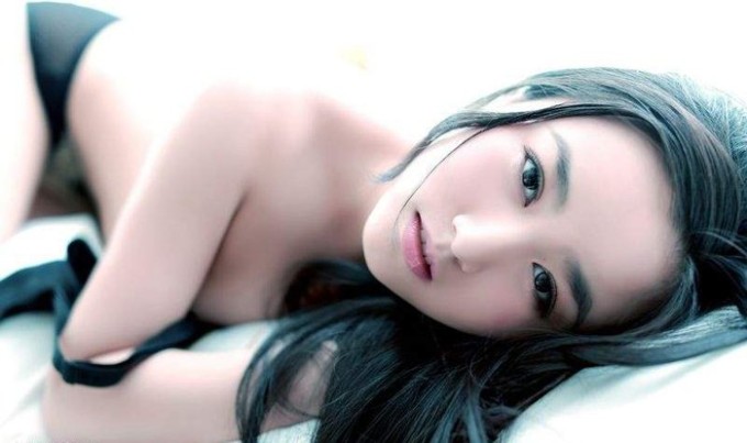 性感大胸女优媚眼妩媚动人(8)(点击浏览下一张趣图)