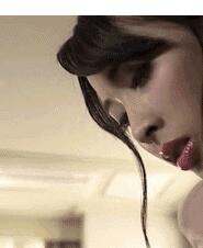 花吻在上百合邪恶图动态图：两个女的怎么搞基步骤(5)(点击浏览下一张趣图)