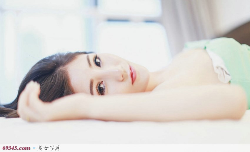 女人给男人口萧图：啤酒加味精给女人喝(3)(点击浏览下一张趣图)