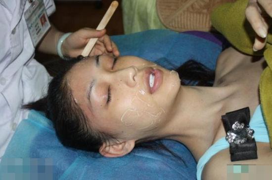 女人性病图片 女性性病外阴高清图片 女人得性病的症状图片(3)(点击浏览下一张趣图)