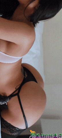 看领导搞自己的老婆 丰满美人一丝不苟女图(5)(点击浏览下一张趣图)