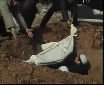 回民死人洗尸图片(3)(点击浏览下一张趣图)