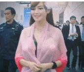 打赌输了的惩罚女打男：自习室里的龌龊男女动态图片(6)(点击浏览下一张趣图)