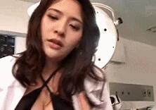 男人吃奶门的图片 叉叉进女人叉图片印度6岁妓女(5)(点击浏览下一张趣图)