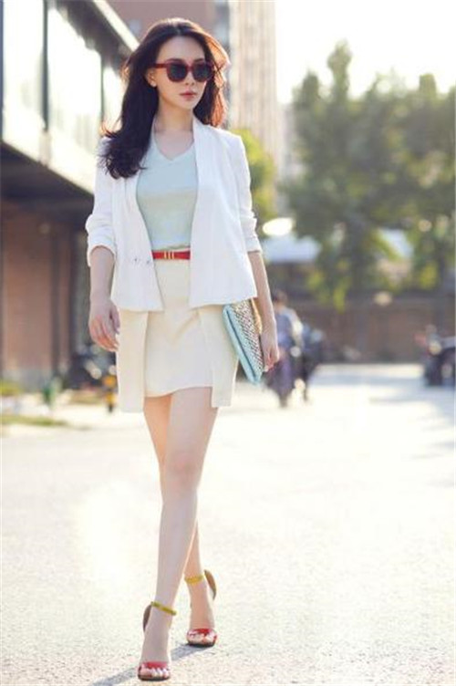 旗袍美女陈数图片欣赏 穿旗袍最美的女人(5)(点击浏览下一张趣图)