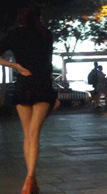 莞式三十六式图解：中国男人大战美国女人(5)(点击浏览下一张趣图)