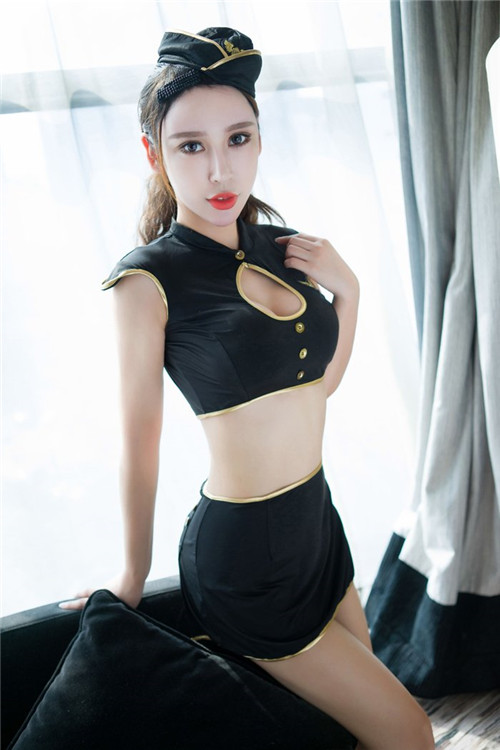 办公室诱惑上虹姐 漂亮女上上司王瑾图片欣赏(点击浏览下一张趣图)