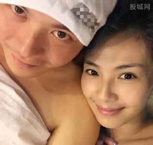 刘涛老公晒刘涛激吻照 刘涛老公晒照片(2)(点击浏览下一张趣图)