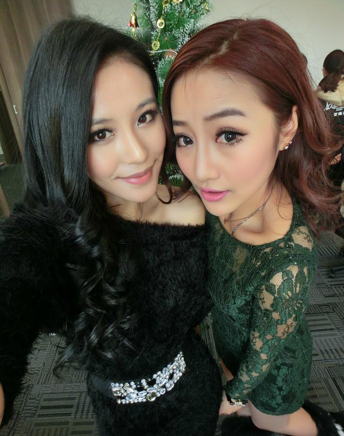 气质姐妹双生花 亚洲妹妹唯美写真(5)(点击浏览下一张趣图)