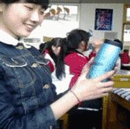 堰山河畔女人与狗邪恶动态图：女人与狗狗心事(5)(点击浏览下一张趣图)