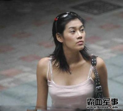 街拍美女露得清吧图片 街头美女爱凸两点图片欣赏(7)(点击浏览下一张趣图)