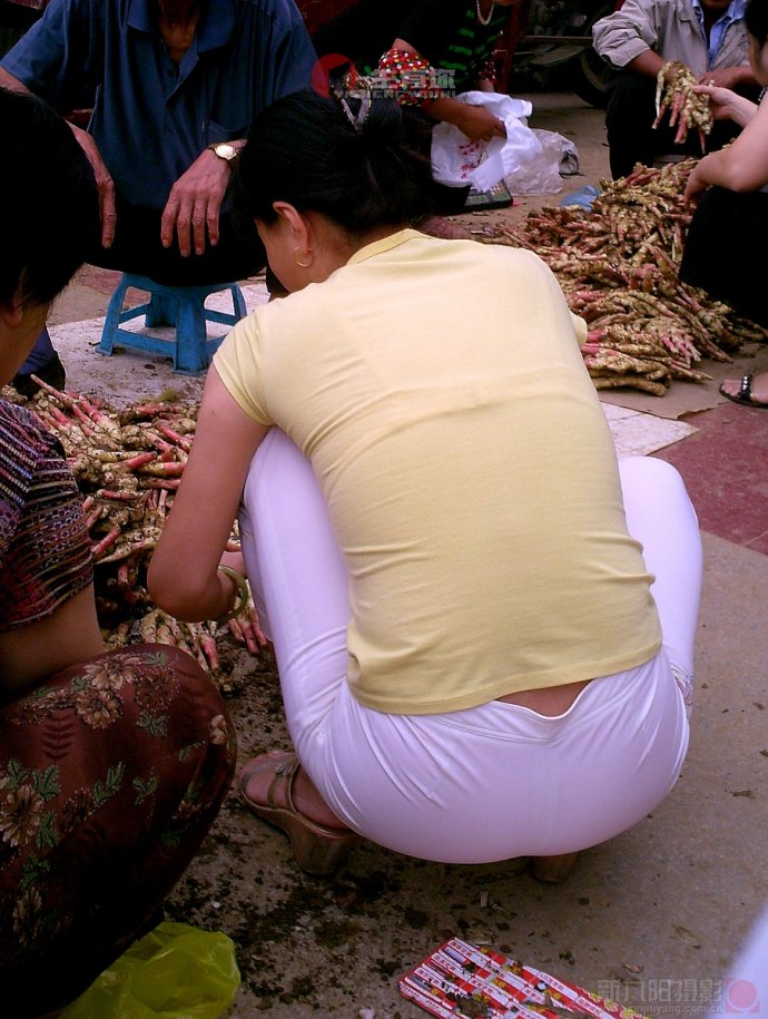 一生有你肉臀图：一生有你熟臀 一生有你黑裤熟臀(3)(点击浏览下一张趣图)