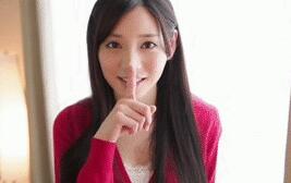 邪恶脱女人衣服动态图：美女戏水动态图片(7)(点击浏览下一张趣图)