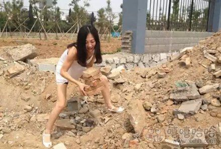 吸允花蜜花液 h花心花蜜花液邪恶图片欣赏：女人自慰表情图片(9)(点击浏览下一张趣图)