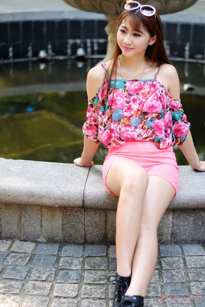 农民工与妇女肮脏交易： 20元做一次失足妇女(2)(点击浏览下一张趣图)