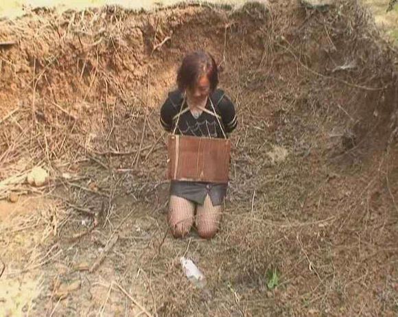 农民工与妇女肮脏交易： 20元做一次失足妇女(8)(点击浏览下一张趣图)