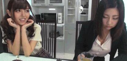 39女人叫声床声试听 19分钟的真实h录音：宾馆偷听视频gif邪恶图(10)(点击浏览下一张趣图)