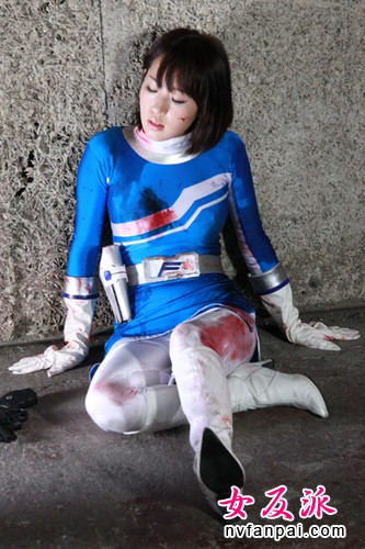 女战士被虐部分的电影图片欣赏：zen女战士受6 女战士被打要害视频 女战士被虐视频(5)(点击浏览下一张趣图)