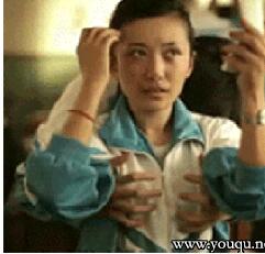 陪酒女被吃豆腐图片：陪酒女的特殊交易 办公室里的啪啪啪图动态图(8)(点击浏览下一张趣图)
