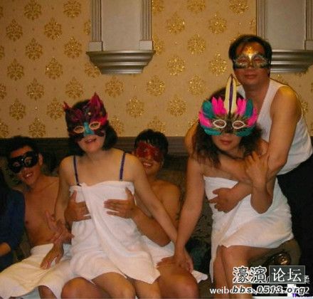 哈尔滨6p图片 赵红霞不雅原图照片：黄群181全套图片集(点击浏览下一张趣图)