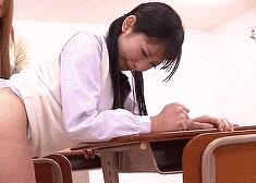 避孕套的15种用法图片：美女被撸动态图(8)(点击浏览下一张趣图)