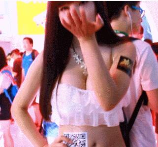 胸大腰细臀翘水多活好 波大水多活好动态图：丰乳肥臀女工图片(9)(点击浏览下一张趣图)