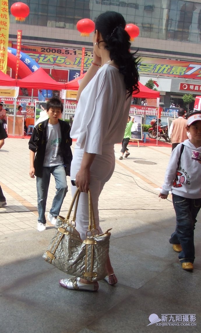 一生有你健美裤 一生有你女演二号 一生有你薄裤图片(3)(点击浏览下一张趣图)