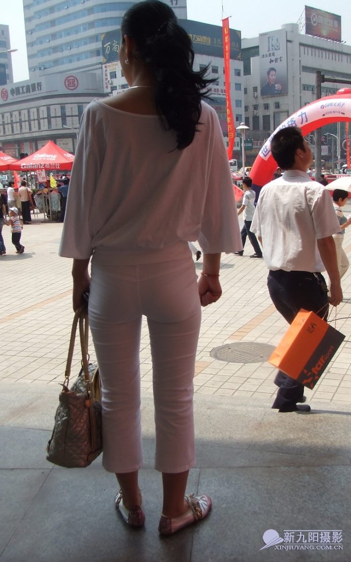 一生有你健美裤 一生有你女演二号 一生有你薄裤图片(7)(点击浏览下一张趣图)