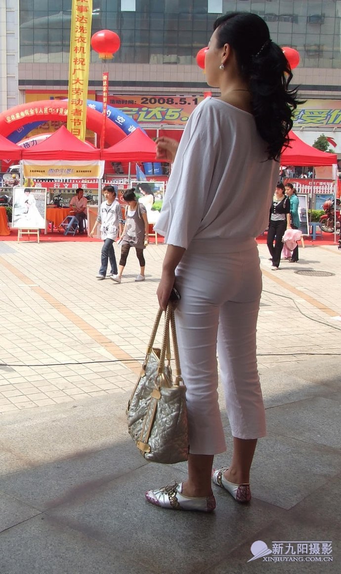 一生有你健美裤 一生有你女演二号 一生有你薄裤图片(8)(点击浏览下一张趣图)