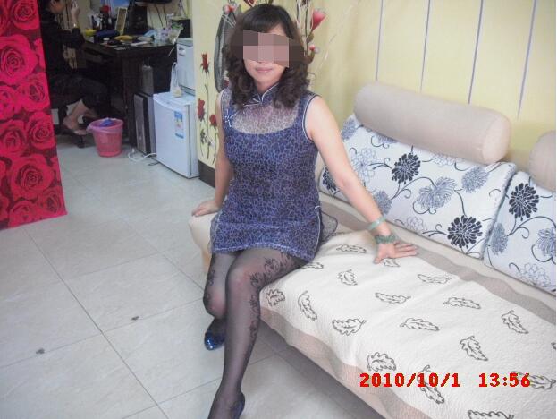 农村中老年妇女洗澡 何泽英老太太裸体图片(8)(点击浏览下一张趣图)
