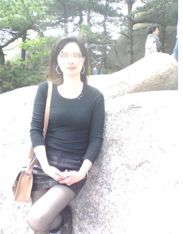 农村中老年妇女洗澡 何泽英老太太裸体图片(10)(点击浏览下一张趣图)