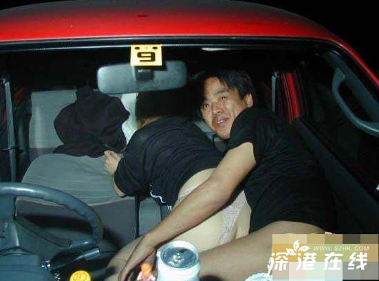 马诺车震门图片欣赏 94年高中女孩车震图片(点击浏览下一张趣图)
