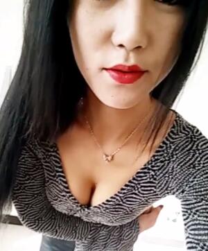 小明和小红的搞鸡故事 自行车小故事：小明去小红家玩(8)(点击浏览下一张趣图)